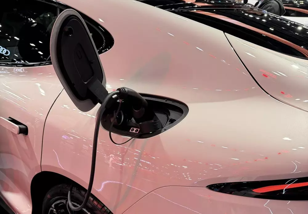 MG IM5 chính thức ra mắt Thái Lan, nằm chung phân khúc với Toyota Camry và Mazda 6e - Ảnh 10.