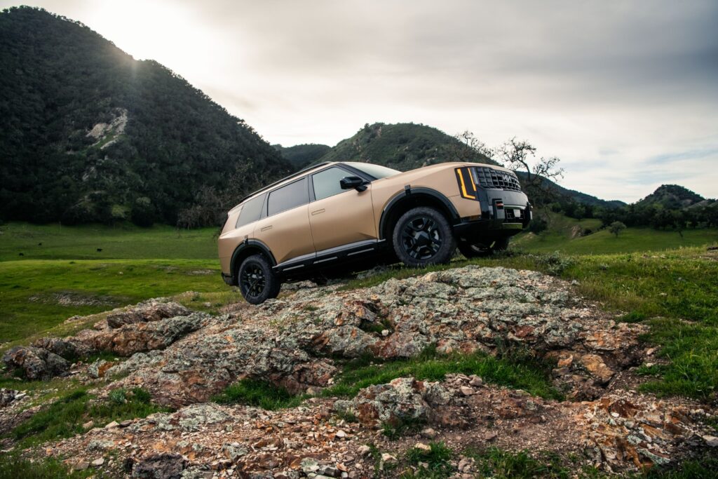 Kia Telluride 2027 gây chú ý với khả năng lội nước gần 1 mét, vượt nhiều SUV địa hình