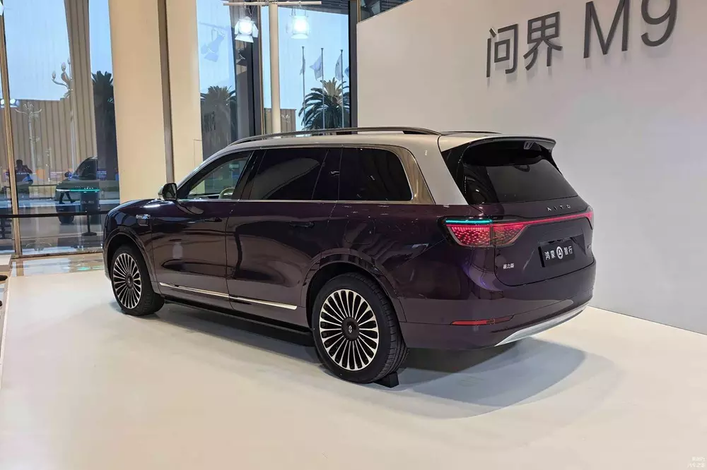 SUV cỡ lớn Aito M9 của Huawei chính thức được bán ra thị trường, có chế độ máy bay như điện thoại - Ảnh 10.