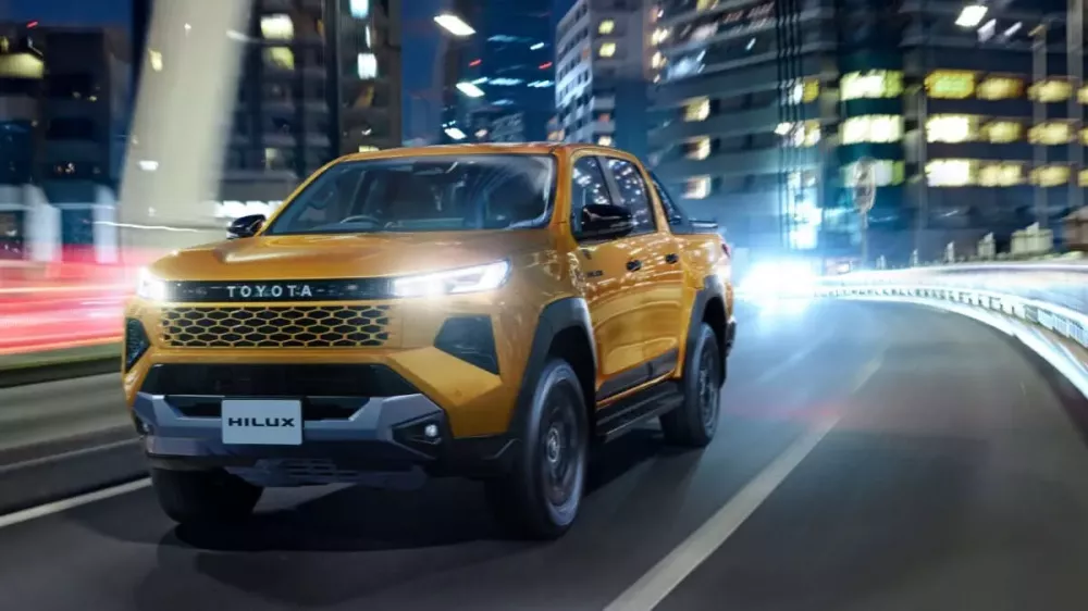 Toyota Hilux 2026 tại Nhật Bản chỉ dùng động cơ diesel 2.8L thông thường