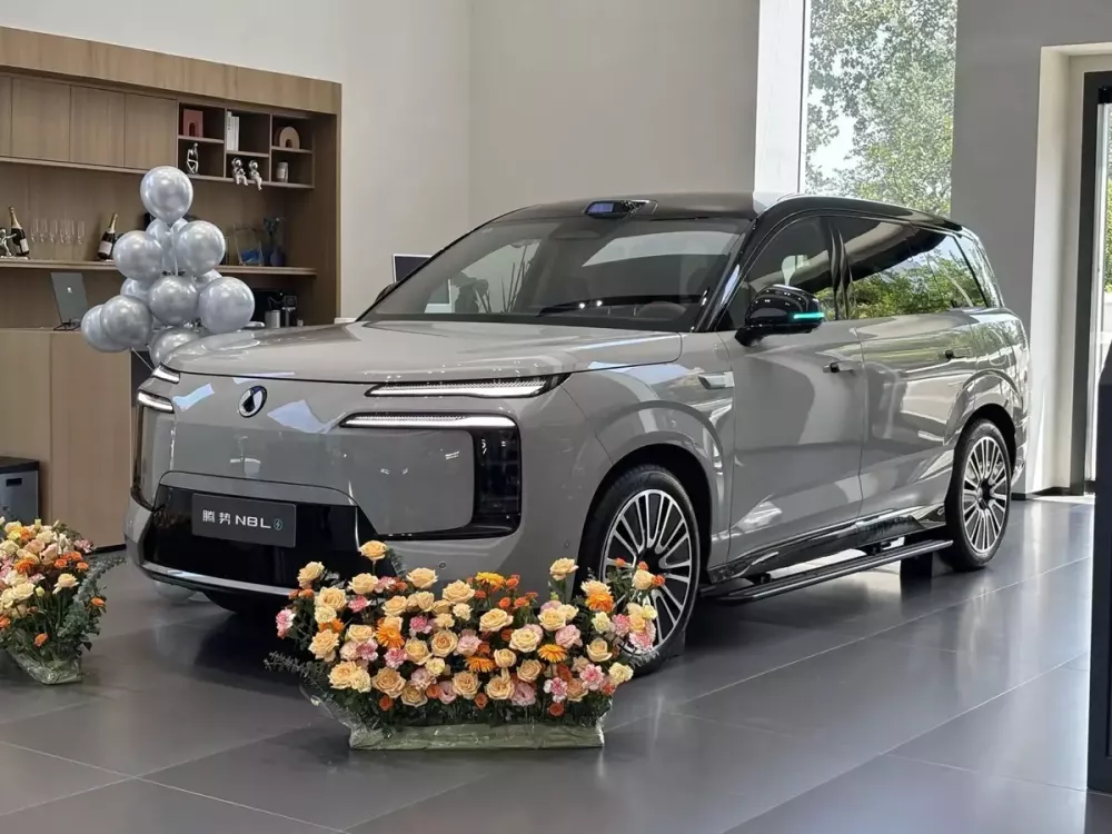BYD Denza N8L 2027 có công nghệ sạc siêu nhanh