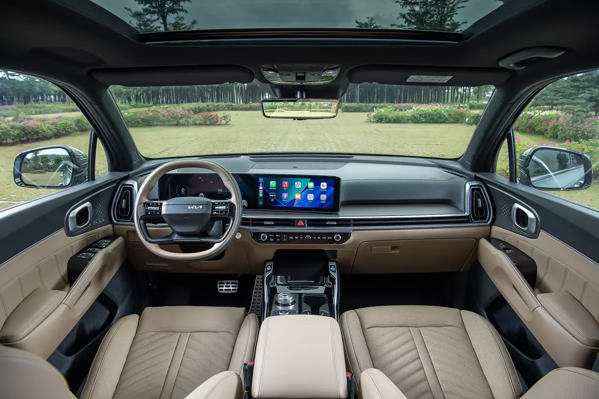 Kia Sorento HEV có giá từ 1,349 tỷ đồng, phá vỡ quy luật "Hybrid là đắt nhất" - Ảnh 3. Kia Sorento HEV có giá từ 1,349 tỷ đồng, phá vỡ quy luật "Hybrid là đắt nhất" - Ảnh 3.