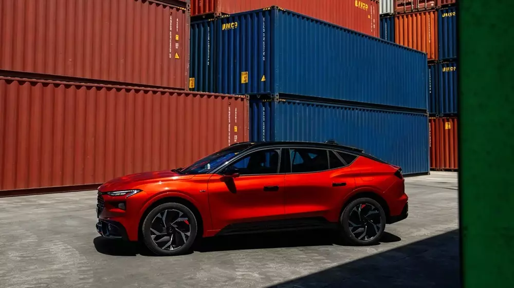 SUV hạng trung Ford Mondeo Sport ra mắt sát vách Việt Nam với màn hình 1,1 mét, chỉ "ngốn" 5,99 lít/100 km - Ảnh 4.