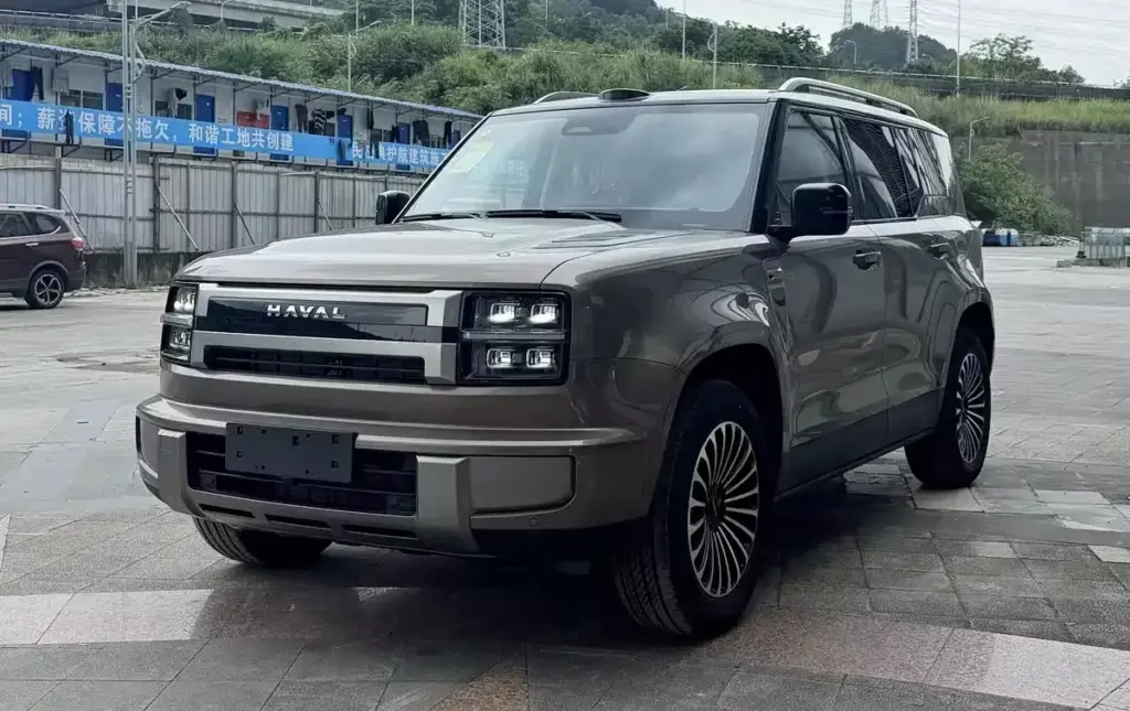 SUV đầu bảng mới của Haval cập bến đại lý với kích thước lớn và động cơ tiết kiệm xăng