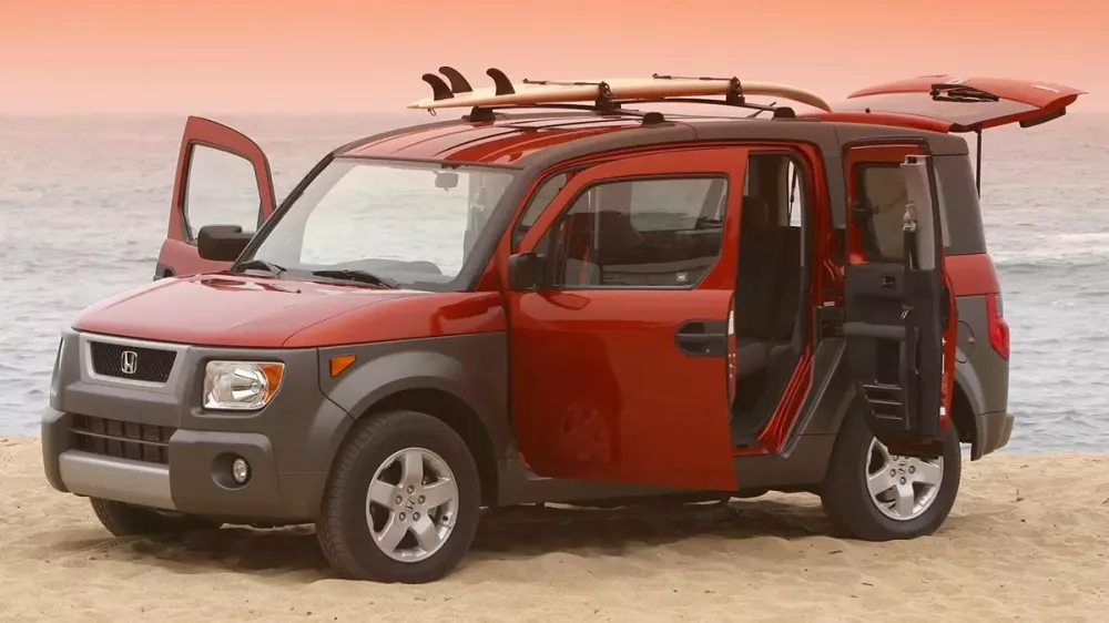 Honda Element là mẫu xe có thiết kế độc đáo nhưng cũng gây bối rối cho khách hàng