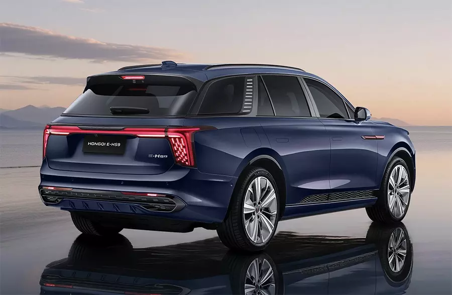 Hongqi E-HS9 được trang bị 2 mô-tơ điện và hệ dẫn động 4 bánh