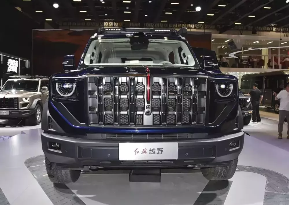 Hãng chuyên sản xuất xe limousine cho lãnh đạo Trung Quốc chế tạo đối thủ mới của Mercedes G-Class - Ảnh 7.