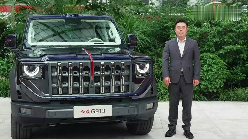 Hãng chuyên sản xuất xe limousine cho lãnh đạo Trung Quốc chế tạo đối thủ mới của Mercedes G-Class - Ảnh 2.