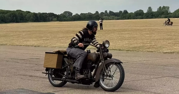 Ngôi sao “Aquaman” Jason Momoa vừa tạo ra 2 chiếc Harley-Davidson dùng động cơ hybrid sạc điện đầu tiên