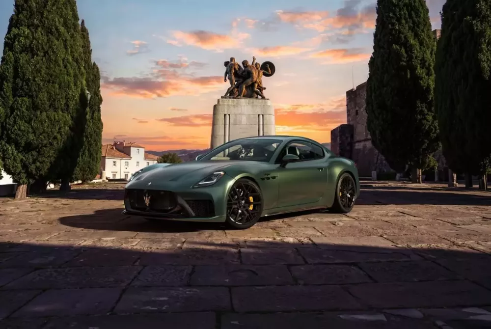 Maserati GranTurismo và GranCabrio 2027 ra mắt với thiết kế ấn tượng hơn, động cơ mạnh hơn - Ảnh 2.