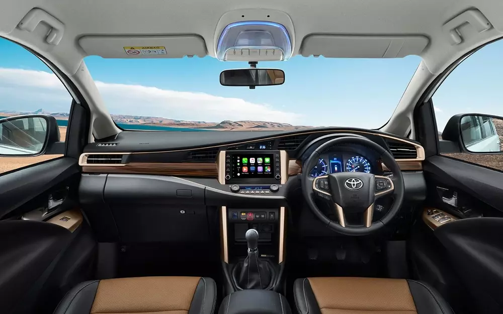 Nội thất của Toyota Innova Crysta 2026 có thêm những điểm nhấn màu đồng Grace Copper mới Nội thất của Toyota Innova Crysta 2026 có thêm những điểm nhấn màu đồng Grace Copper mới