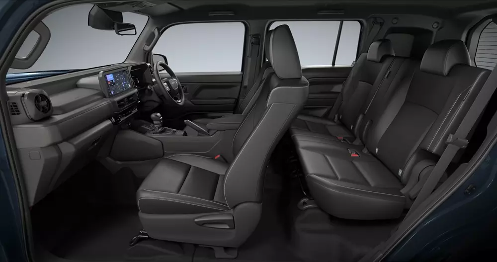 Toyota Việt Nam úp mở việc ra mắt của Land Cruiser FJ, dự kiến vào đầu tháng 8/2026 - Ảnh 4.