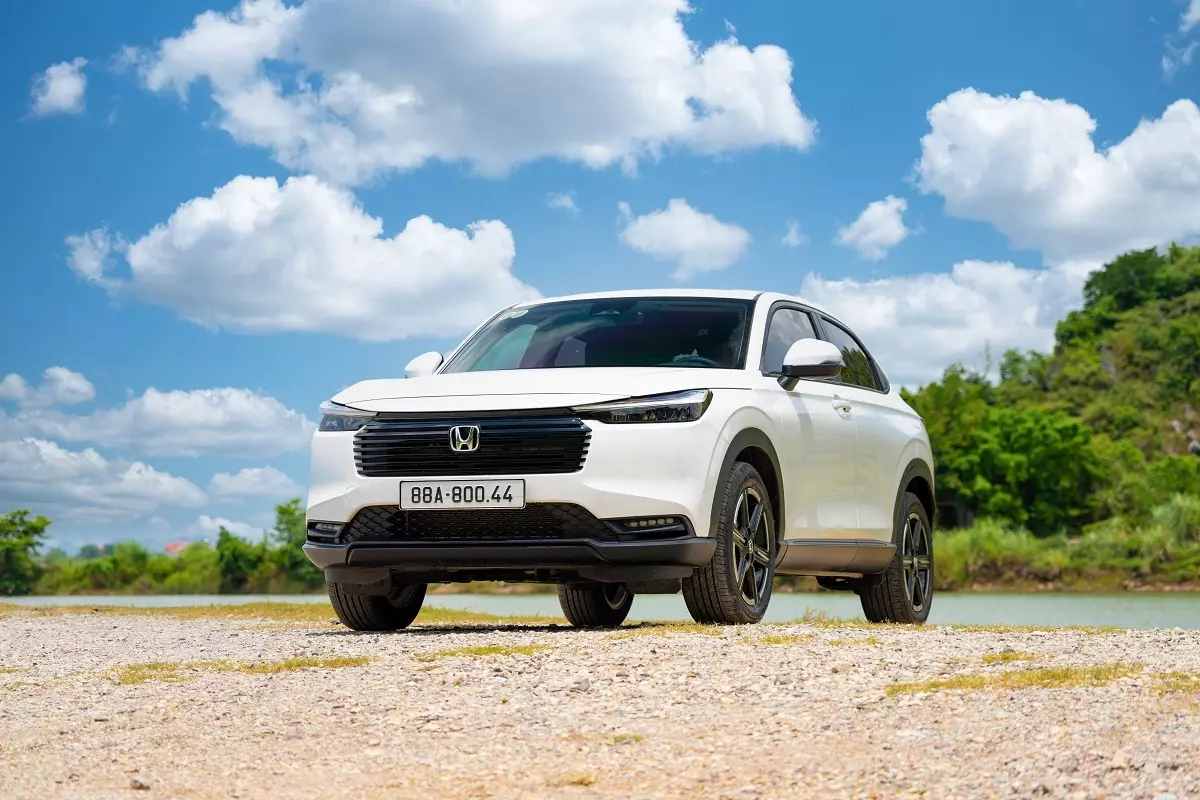 Honda HR-V tiếp tục giảm giá niêm yết, khởi điểm 669 triệu đồng - Ảnh 1.