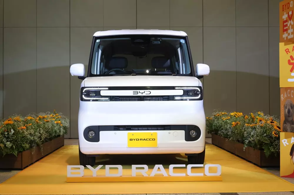 byd-racco-3-e6e8 "Xe hộp diêm" BYD Racco ra mắt với giá niêm yết thấp nhất phân khúc nhưng giá lăn bánh lại cao nhất - Ảnh 3.
