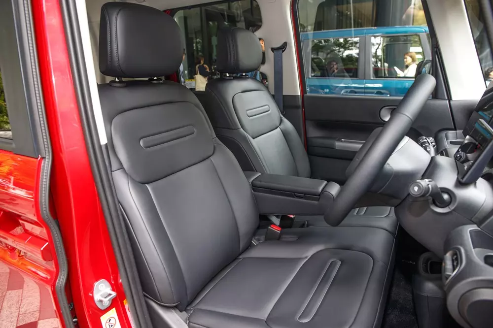 byd-racco-8-f7db "Xe hộp diêm" BYD Racco ra mắt với giá niêm yết thấp nhất phân khúc nhưng giá lăn bánh lại cao nhất - Ảnh 6.