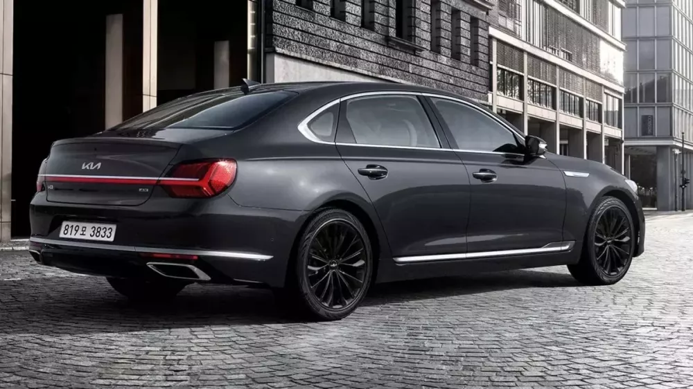 kia-k9-1-cd3b Mẫu sedan đầu bảng từng ôm mộng cạnh tranh Mercedes S-Class của Kia bị khai tử vì doanh số lao dốc - Ảnh 2.