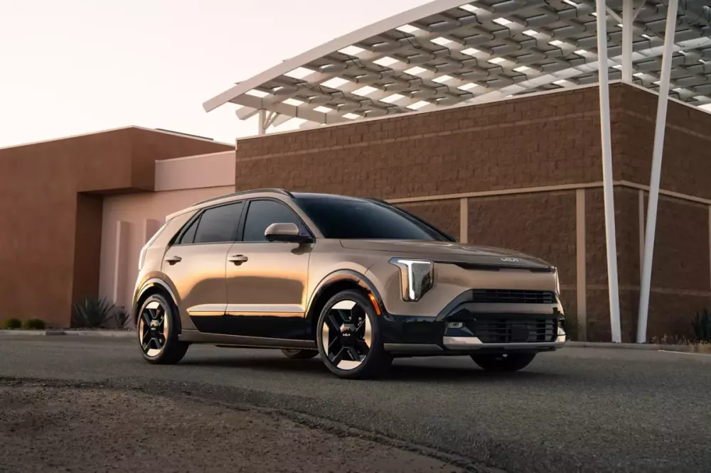 Kia Niro 2027 lột xác với diện mạo cao cấp hơn, chỉ còn động cơ hybrid