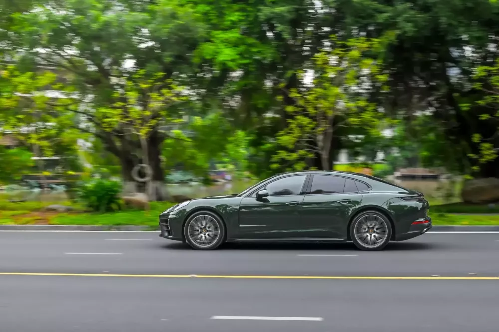 porsche-panamera-31-f1d7