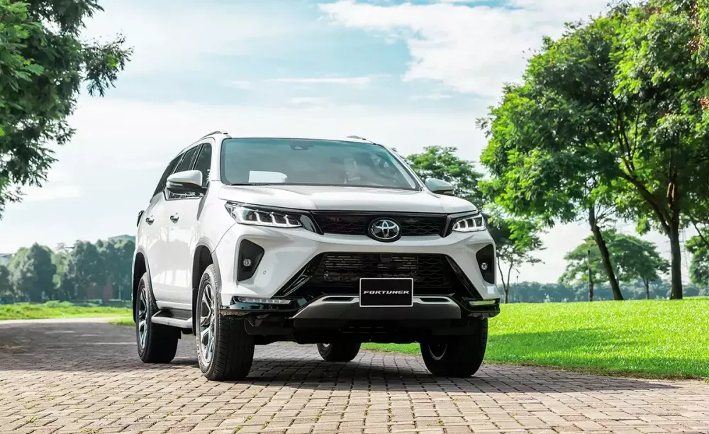 toyota-fortuner-9dbb Toyota Fortuner tại Việt Nam bị cắt bản máy dầu, chỉ còn bản máy xăng, giá từ 1,19 tỷ đồng - Ảnh 1.