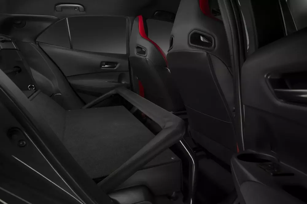 toyota-grmn-corolla-1-10be Toyota GRMN Corolla chỉ chở được 2 người