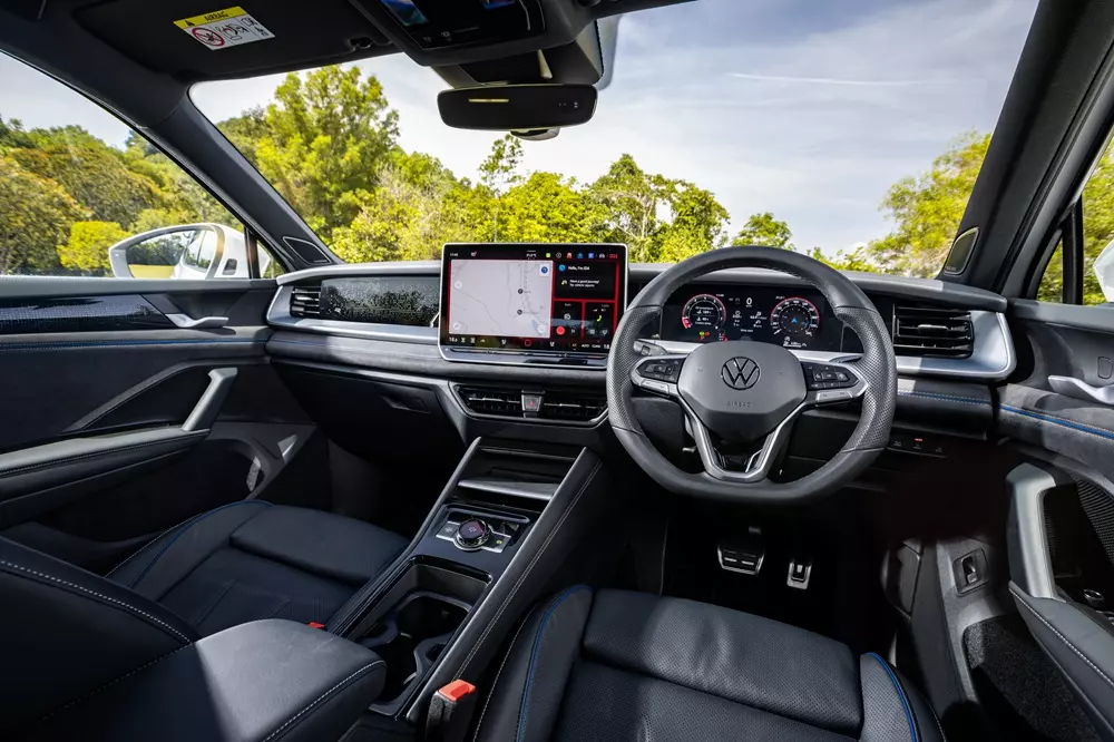 Khoang lái của Volkswagen Tayron R-Line