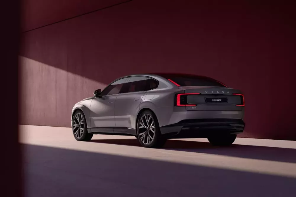 Volvo ES90 có 3 cấu hình động cơ điện