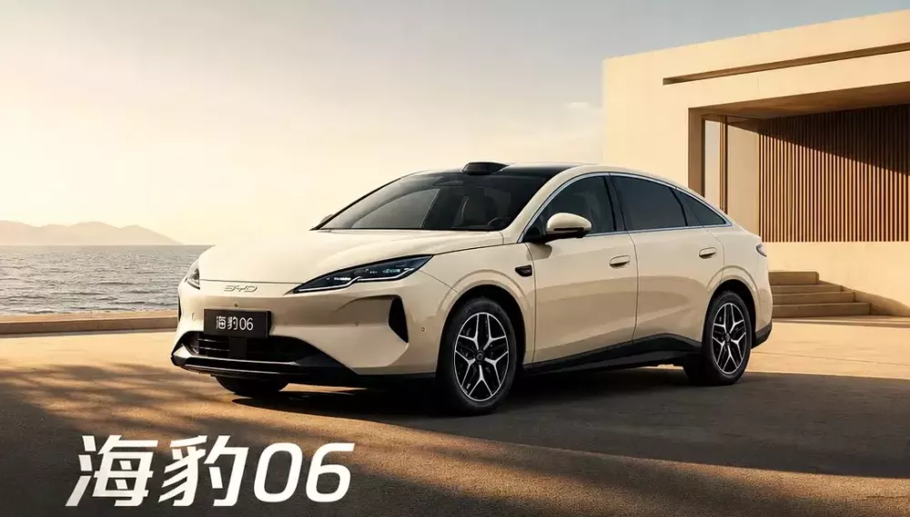 Vén màn phiên bản mới của sedan hạng D giá rẻ BYD Seal 06