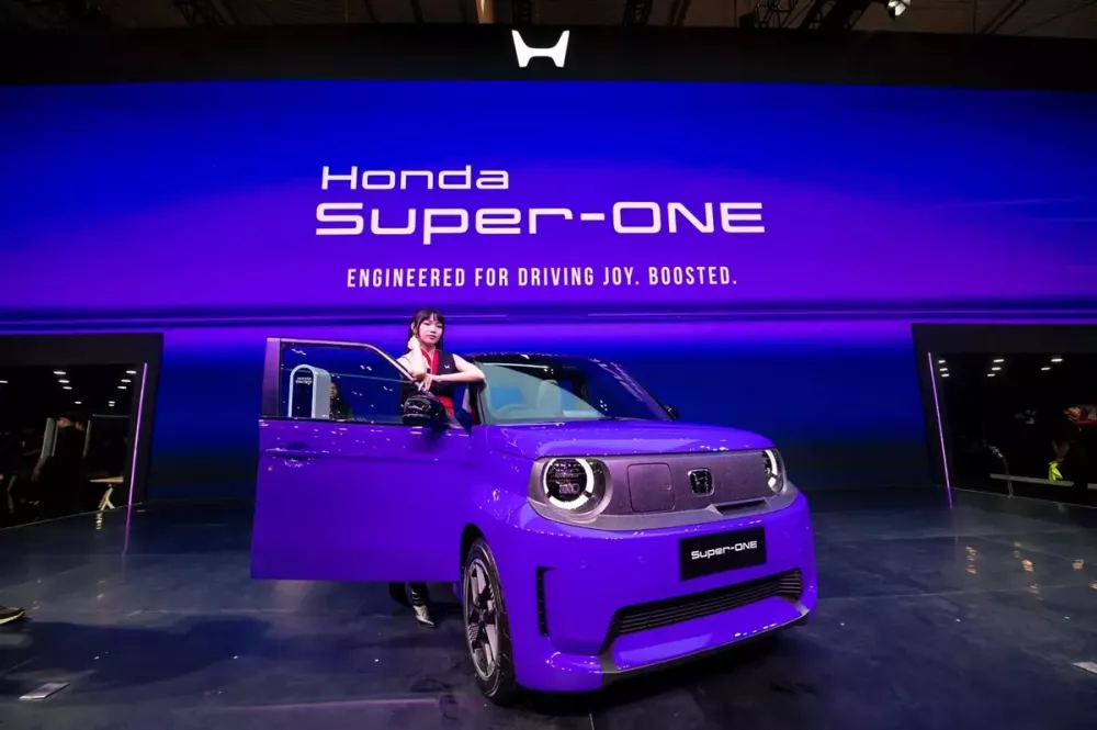Xe điện bé hạt tiêu Honda Super-One được trưng bày tại Indonesia, nhận cọc vào tháng sau
