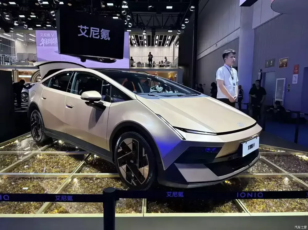 hyundai-ioniq-v-3443 Hyundai Ioniq V sở hữu thiết kế gợi liên tưởng đến siêu xe Lamborghini.