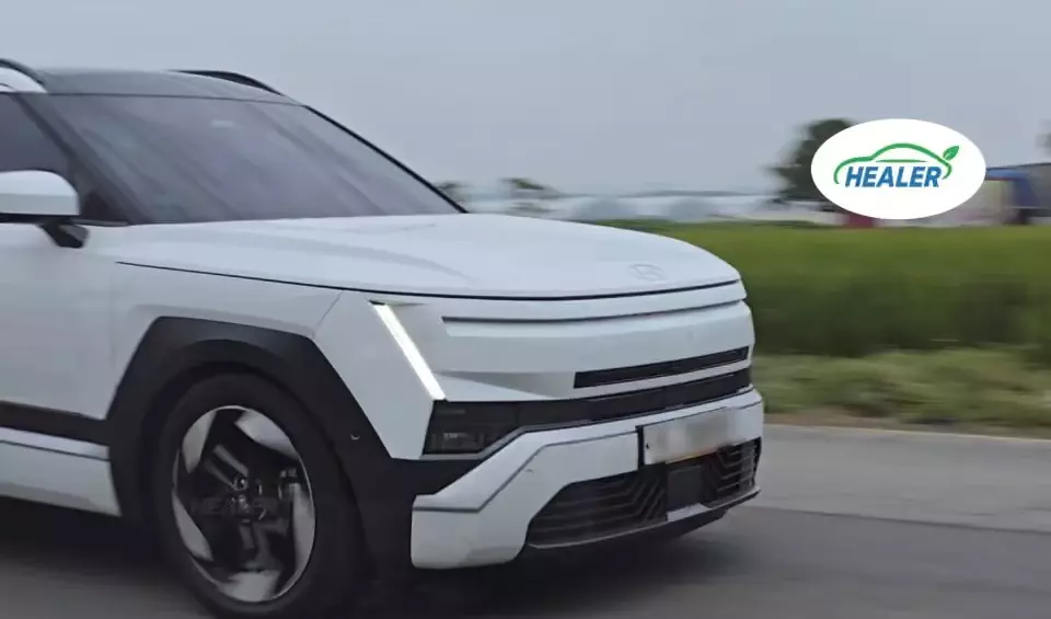 Ngắm những hình ảnh "bằng xương, bằng thịt" đầu tiên của Hyundai Tucson 2027 - Ảnh 8.