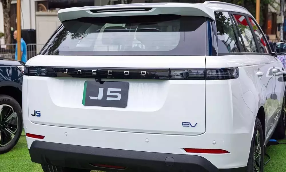 jaecoo-j5-10-6368 Chỉ các bản cao cấp của Jaecoo J5 mới có các tính năng an toàn chủ động ADAS