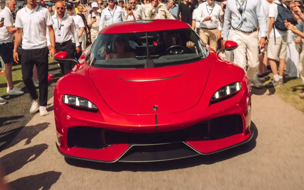 Chiếc Koenigsegg Gemera trị giá 3 triệu USD đầu tiên trên thế giới bị đập phá chỉ vài ngày sau khi bàn giao cho chủ nhân