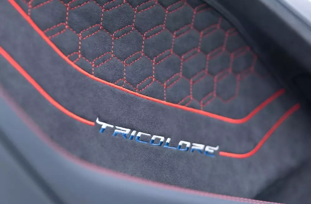 Siêu xe Lamborghini Tricolore trở lại sau 15 năm vắng bóng với sức mạnh gần gấp đôi - Ảnh 7.