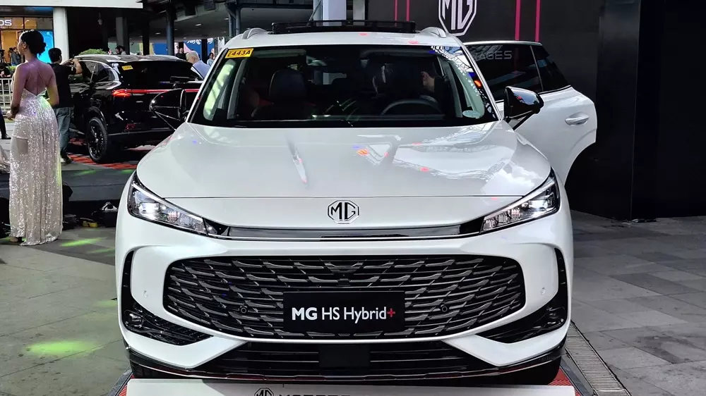 MG HS 2027 sắp ra mắt Việt Nam có gì để cạnh tranh với Mazda CX-5 và Honda CR-V? - Ảnh 2.