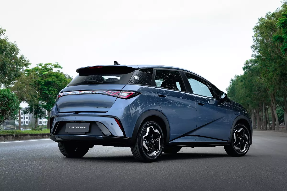 Review BYD Dolphin - chiếc xe điện nhỏ mà "có võ" giữa lòng đô thị - Ảnh 9.
