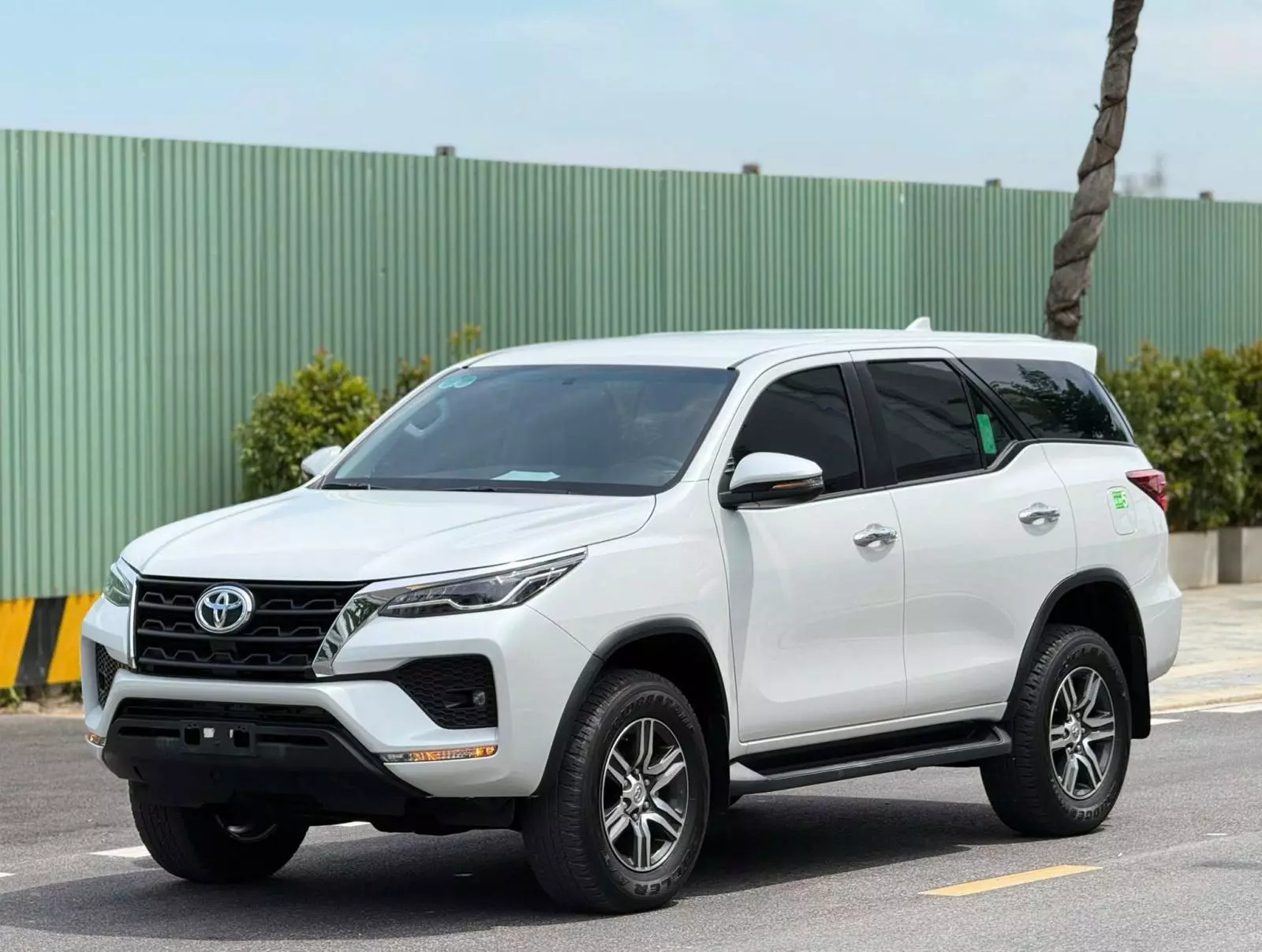 Toyota Fortuner tại Việt Nam không còn bản máy dầu - Ảnh 1.