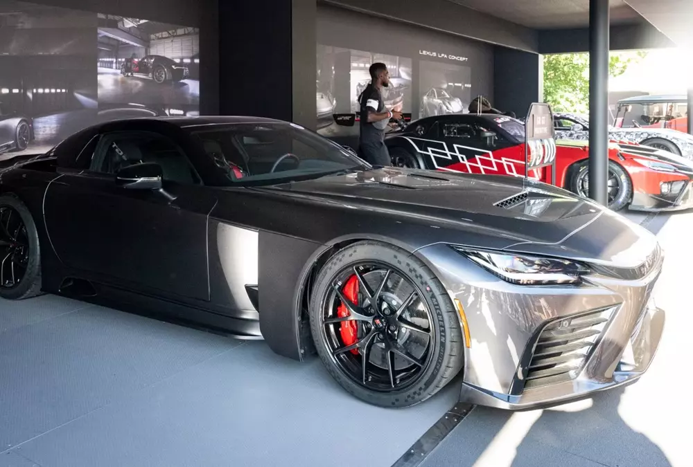 Siêu xe đắt nhất từ trước đến nay của Toyota đã cháy hàng dù chưa được bán ra - Ảnh 1.