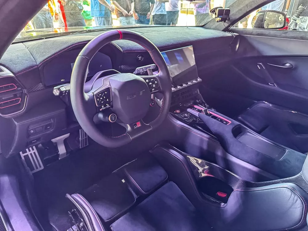 Siêu xe đắt nhất từ trước đến nay của Toyota đã cháy hàng dù chưa được bán ra - Ảnh 5.