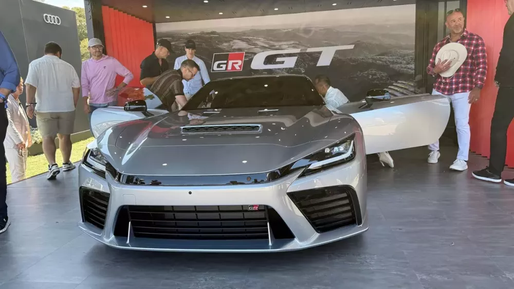 Siêu xe đắt nhất từ trước đến nay của Toyota đã cháy hàng dù chưa được bán ra - Ảnh 4.