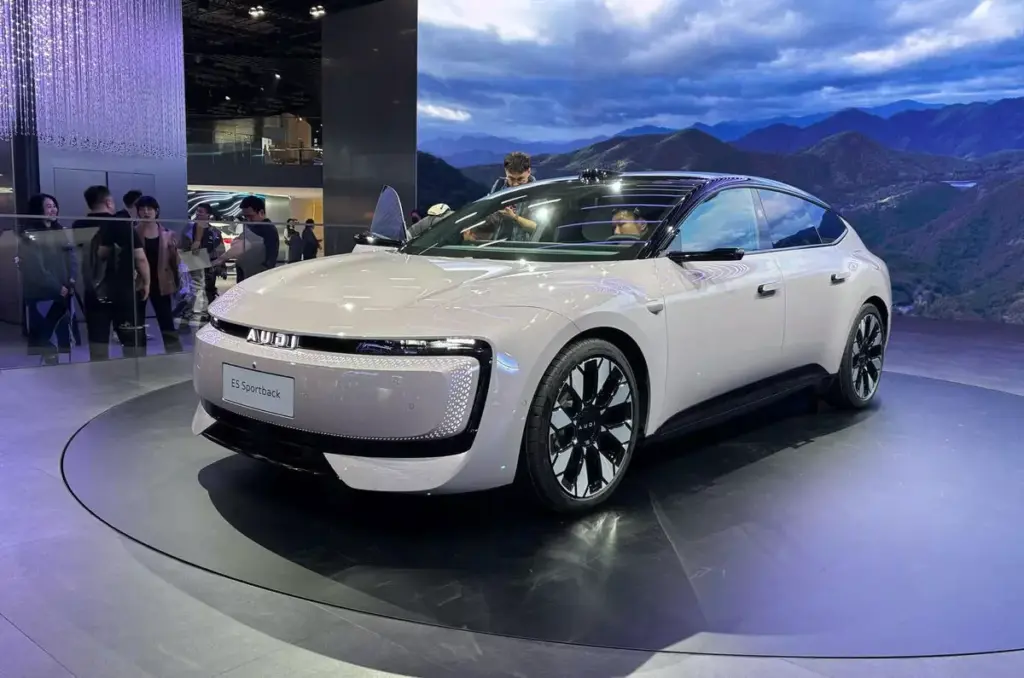 Audi phải dùng đến luật pháp để chặn xe của thương hiệu “gà nhà” AUDI vào thị trường nội địa