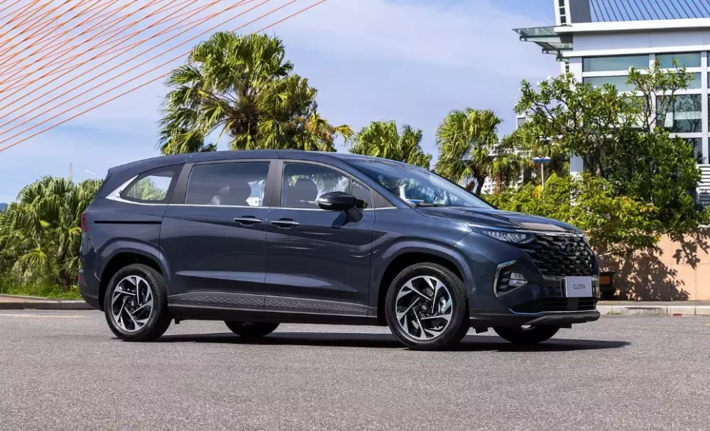 Hyundai Custin