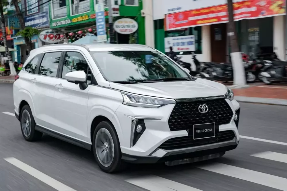 Toyota Veloz Cross