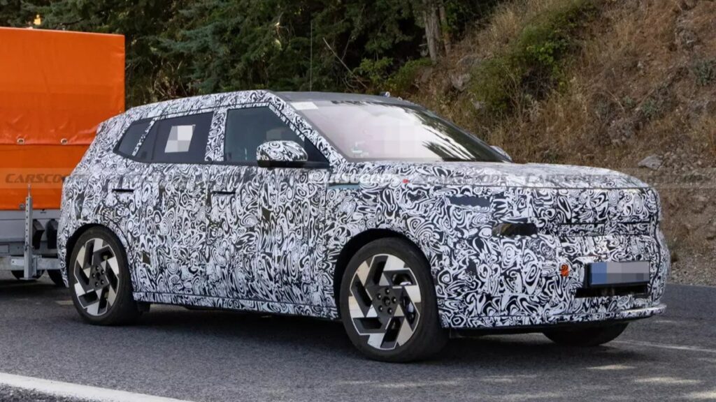 Hyundai Kona thế hệ mới từ bỏ diện mạo kỳ quặc để chuyển sang kiểu SUV thông thường