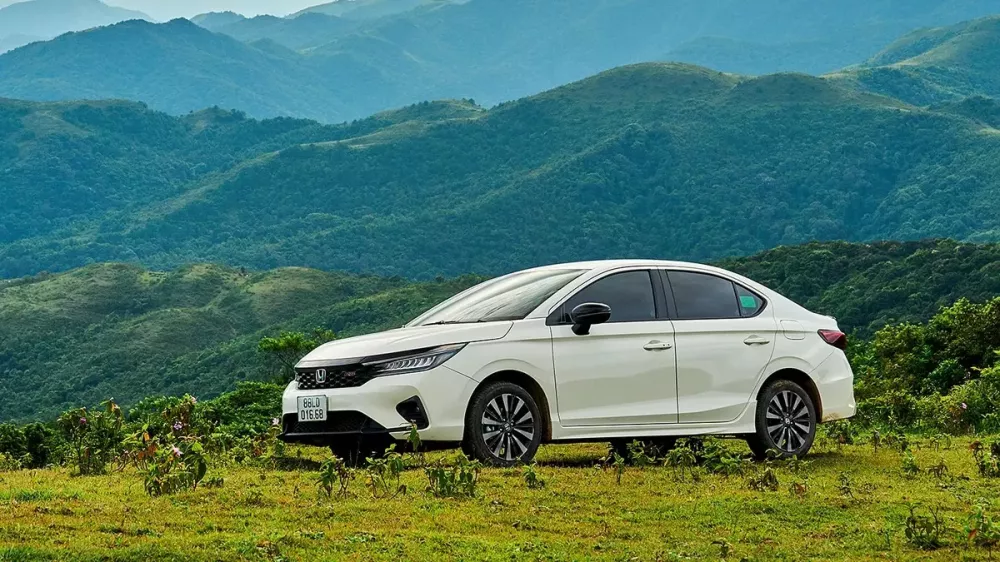 Doanh số sedan hạng B tháng 9/2026: Honda City tăng trưởng mạnh nhất phân khúc, lấy lại vị trí á quân - Ảnh 2.