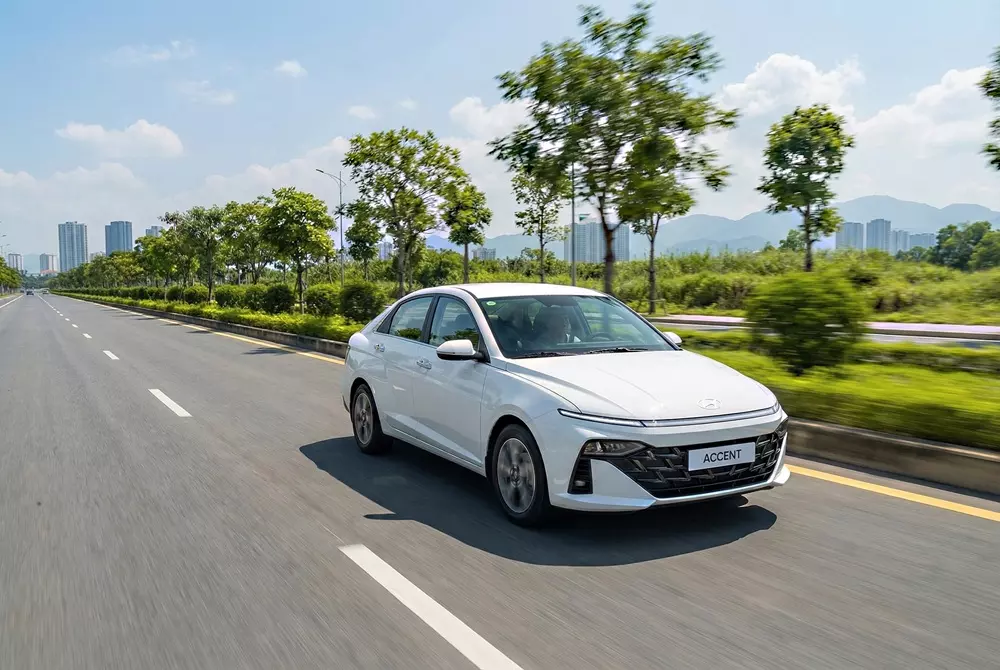 Doanh số sedan hạng B tháng 9/2026: Honda City tăng trưởng mạnh nhất phân khúc, lấy lại vị trí á quân - Ảnh 4.