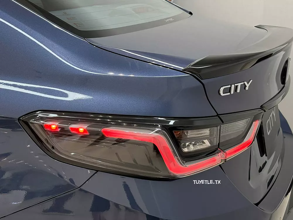 Honda City 2027 chính thức ra mắt Việt Nam, chỉ còn 2 phiên bản, giá từ 539 triệu đồng - Ảnh 10.