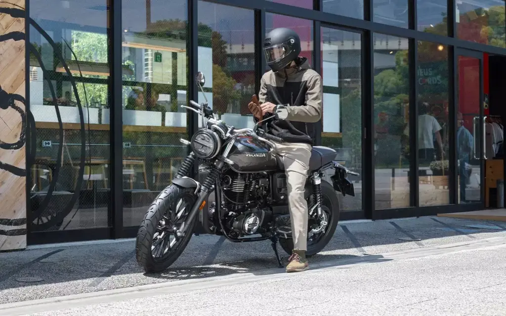 Mô tô phân khối lớn Honda GB350S lần đầu ra mắt tại thị trường Việt Nam, giá 135 triệu đồng