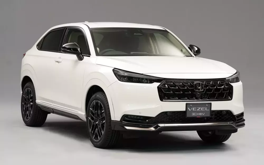 Honda HR-V 2027 trông khỏe khoắn và mạnh mẽ hơn nhờ gói phụ kiện Black Sports Style