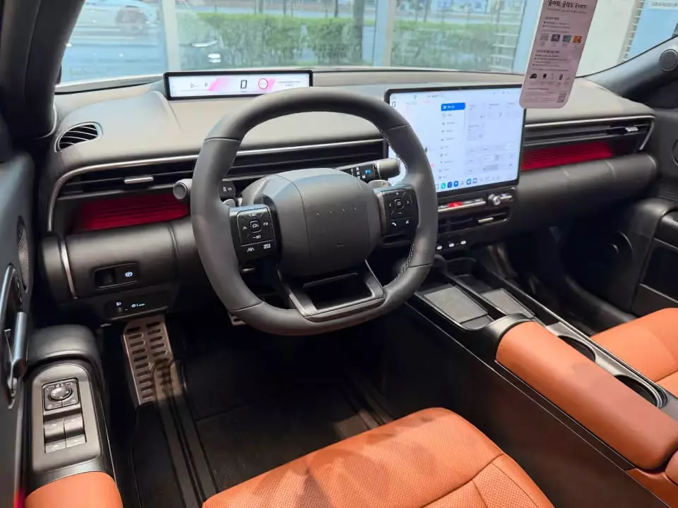 Bất chấp tranh cãi về giá, Hyundai Elantra thế hệ mới vẫn bán chạy như tôm tươi - Ảnh 3.