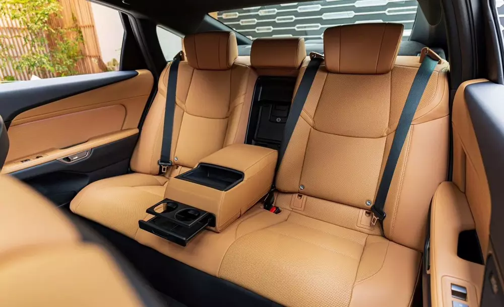 lexus-es-2026-11-5816 Lexus ES thế hệ mới chính thức ra mắt Việt Nam, có phiên bản thuần điện, giá từ 2,34 tỷ đồng - Ảnh 10.